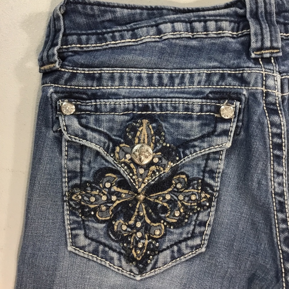 Miss Me Low Rise Flap JP5335B7 Embroidered Cross